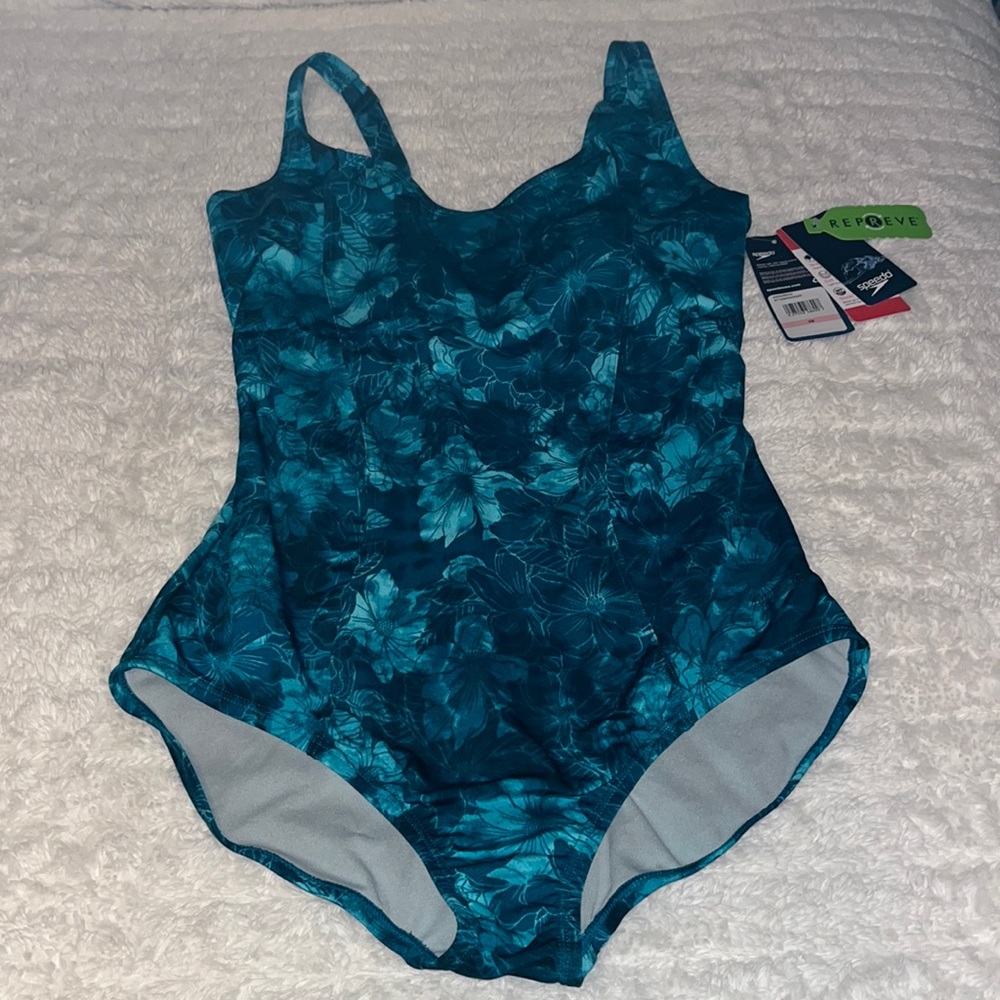 NWT Speedo one-piece swimming suit, size 10